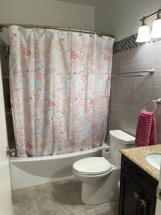 Building Photo - Keonekai Villages upstairs 2 bedroom, 1.5 bathroom unit, with 2 parking spaces