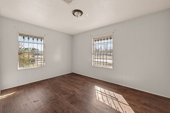 Building Photo - 5315 Bellfort Ave