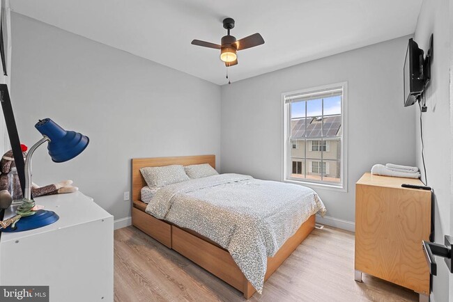 Building Photo - 6117 Blue Whale Ct