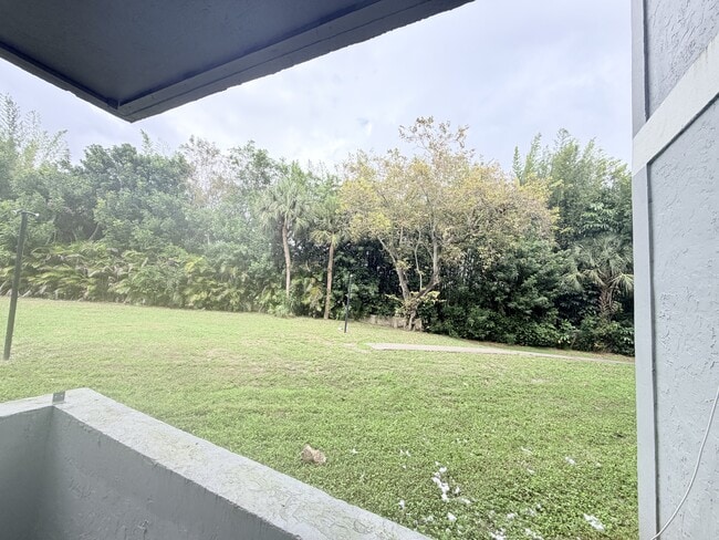 Building Photo - 2000 N Congress Ave