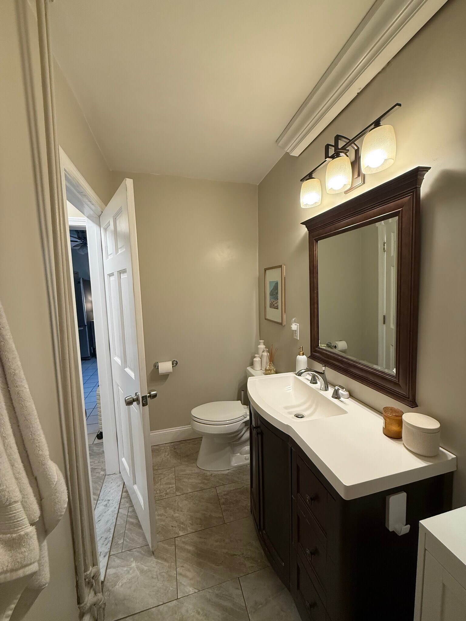 Building Photo - 5 Henshaw St