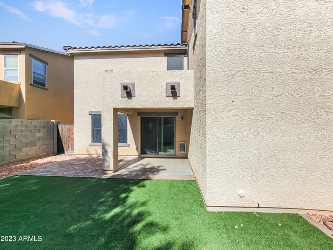 Building Photo - 18513 W Mariposa Dr