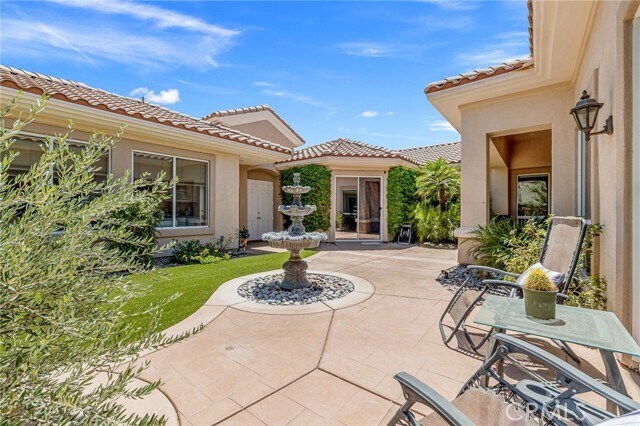 Building Photo - 78652 Alliance Way