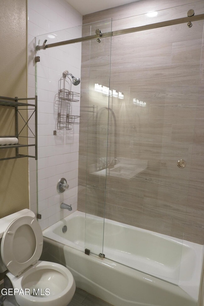 Building Photo - 4614 N Stanton St