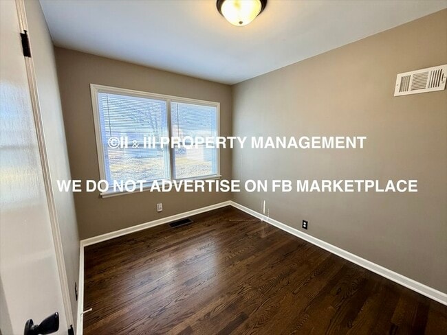 Building Photo - 829 S Sherman St