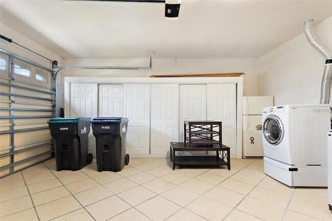 Building Photo - 15031 Huntcliff Park Way
