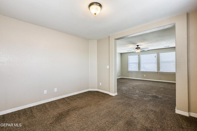 Building Photo - 5525 Valley Cedar Dr
