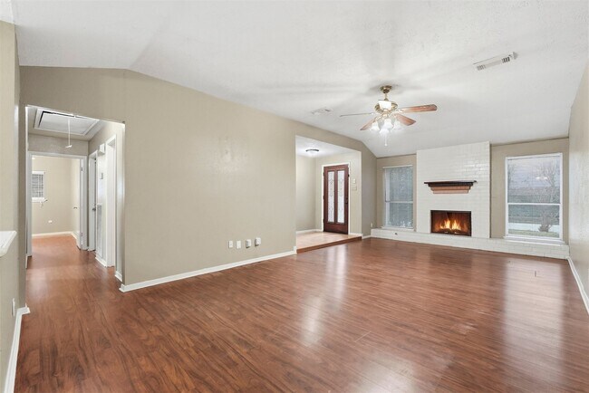 Building Photo - 21739 Park Bend Dr