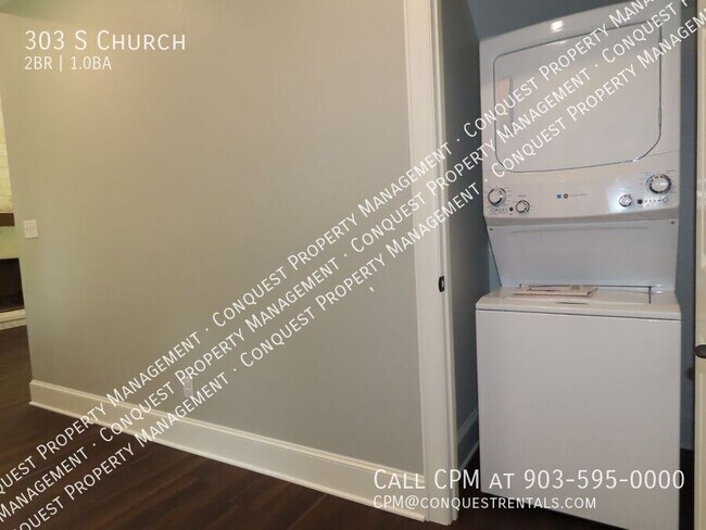 Building Photo - 303 S Church St