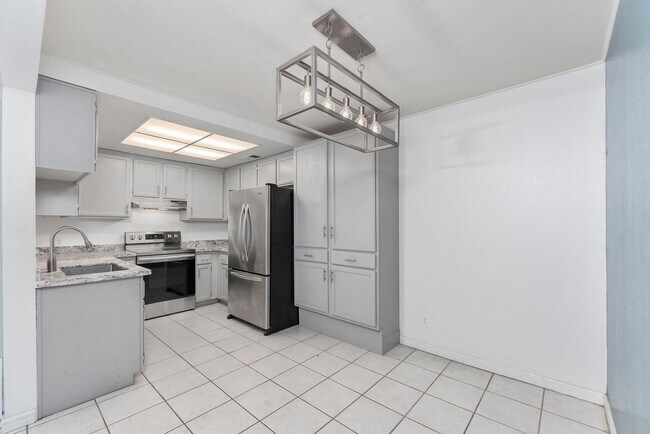 Building Photo - 5413 Allan Ct-