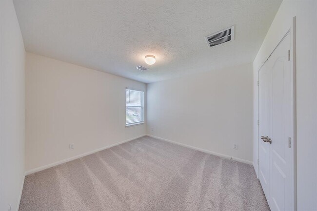 Building Photo - 8130 Leisure Pt Dr