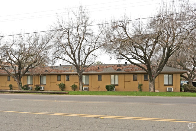 Building Photo - 4794 E Austin Way