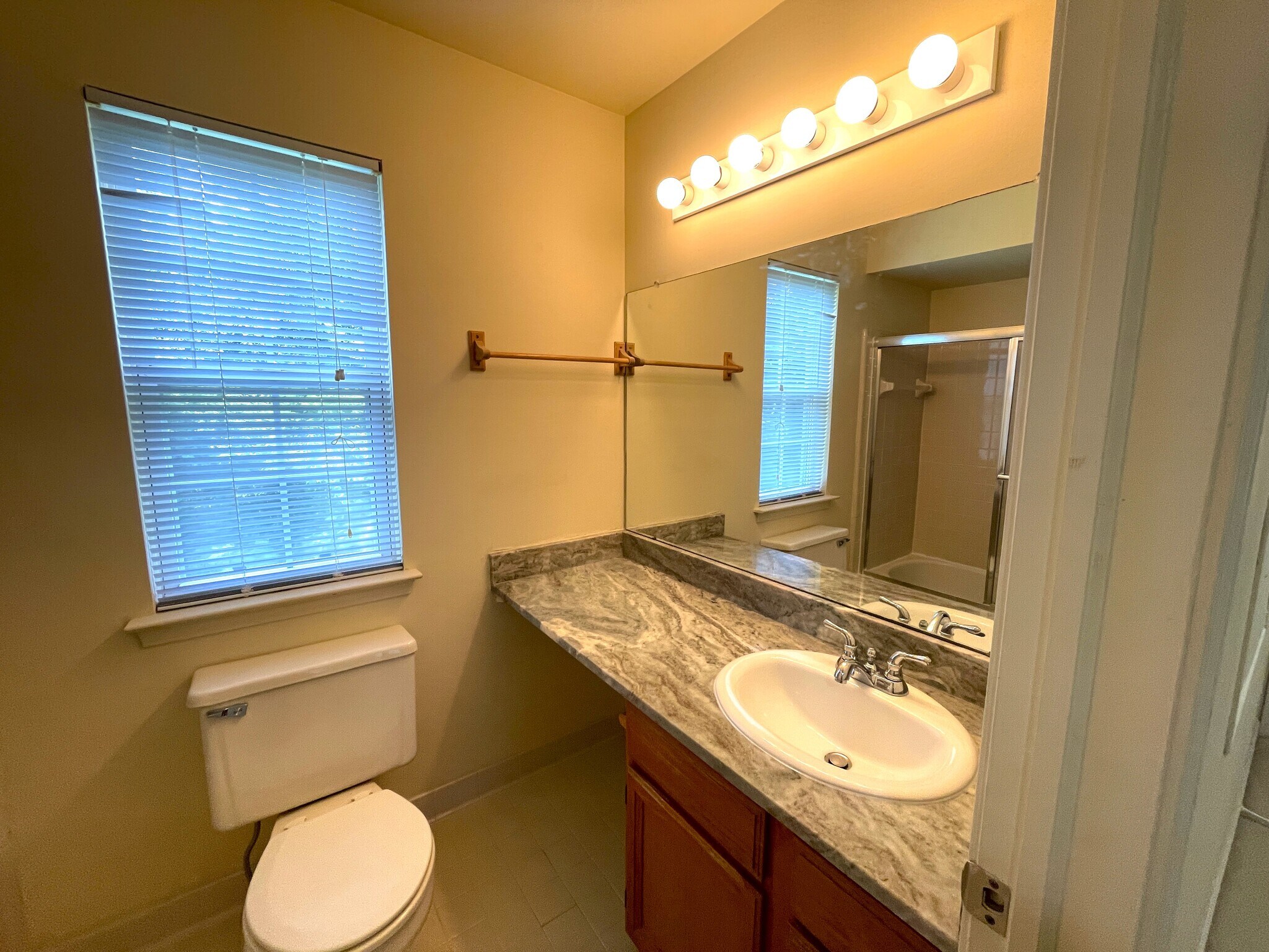 Building Photo - 3048 Turnberry Ln