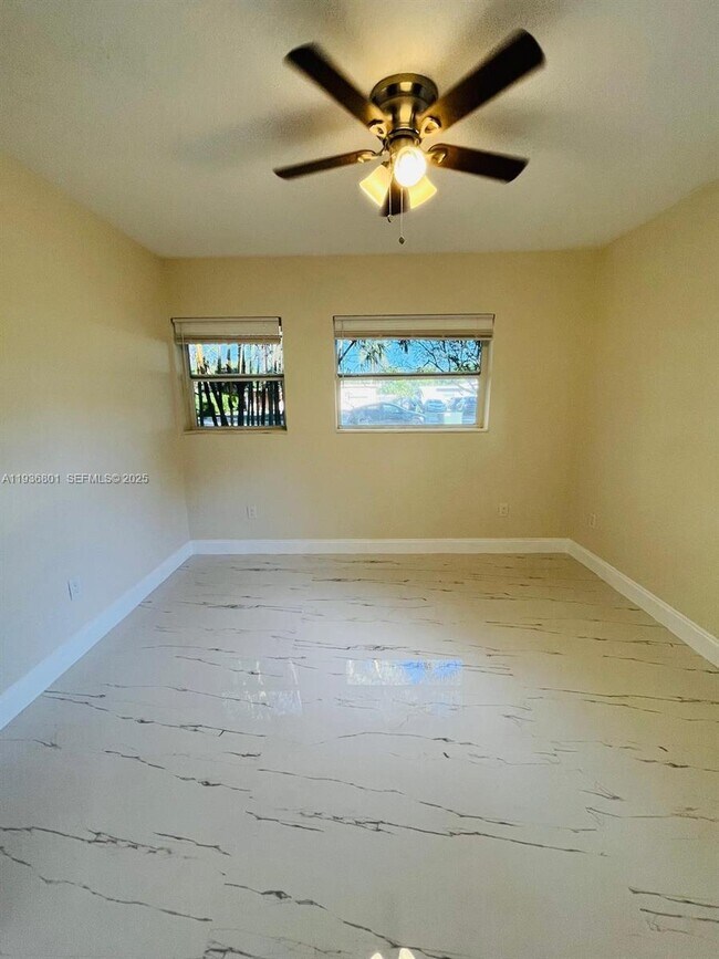 Building Photo - 501 Carolina Ave