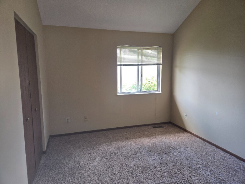 Building Photo - 6955 Dorr St