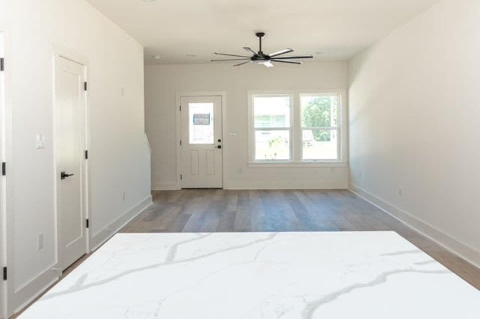 Building Photo - 103 Highpoint Dr