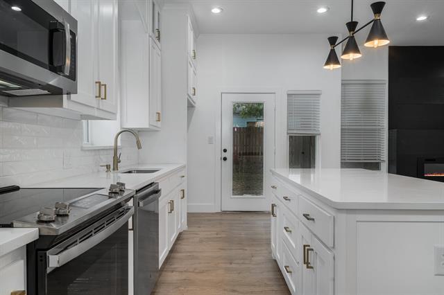 Building Photo - 406 Wolfe St