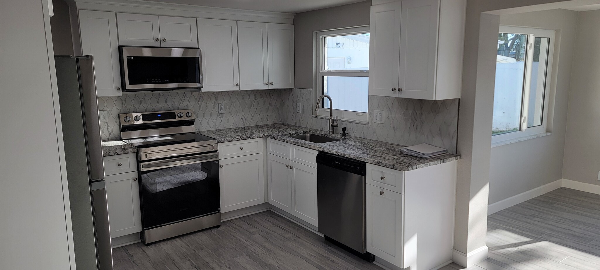 Building Photo - 5214 Forest Hills Dr