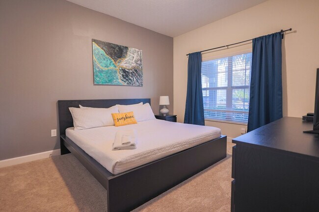 Building Photo - 3062 Gatsby St