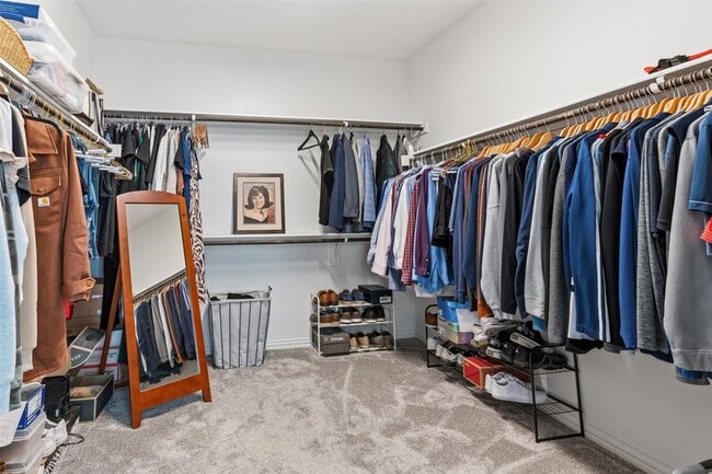 Building Photo - 1934 Peace Pl