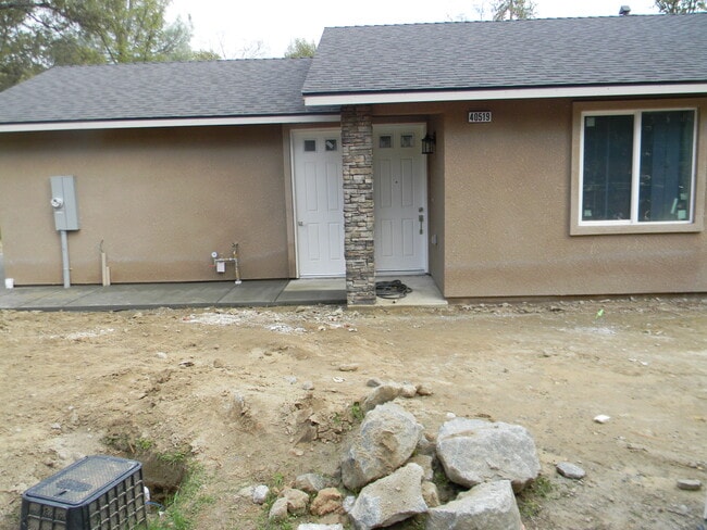 Building Photo - 40519 Bollinger Pl