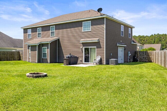 Building Photo - Spacious 5-Bedroom Home for Rent in Rincon!
