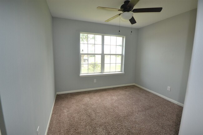 Building Photo - 6958 Chessgate Falls Ln