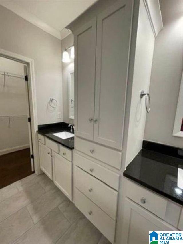 Building Photo - 4020 Lennox Rd