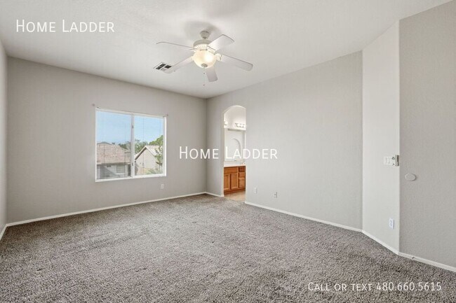 Building Photo - 599 W Country Estates Ave