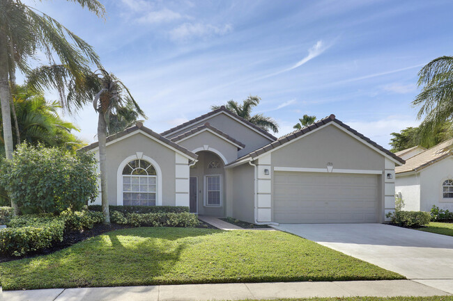 Building Photo - 1931 Oak Berry Cir