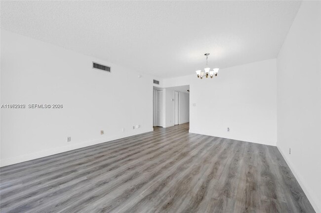 Building Photo - 4030 W Palm Aire Dr