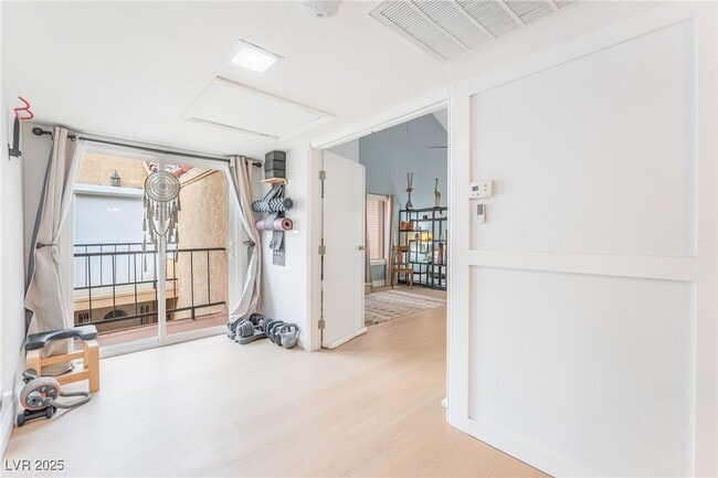 Building Photo - 3024 Bel Air Dr