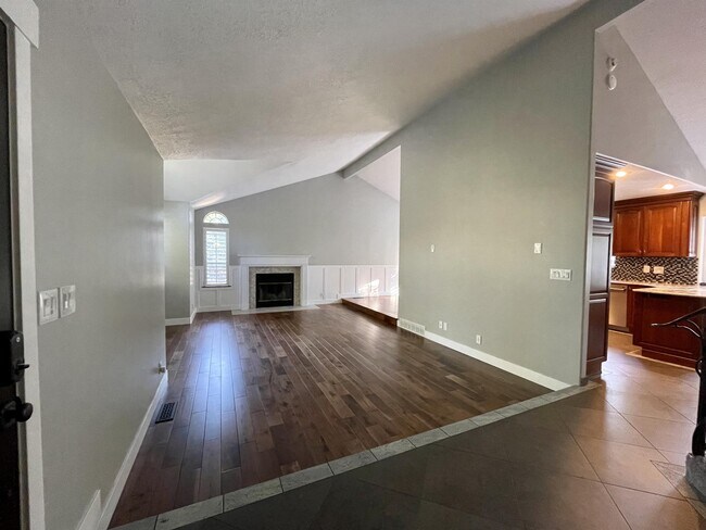 Building Photo - 12411 S 1840 E