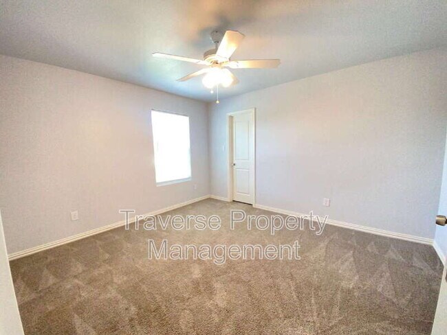 Building Photo - 5408 Fernander Dr