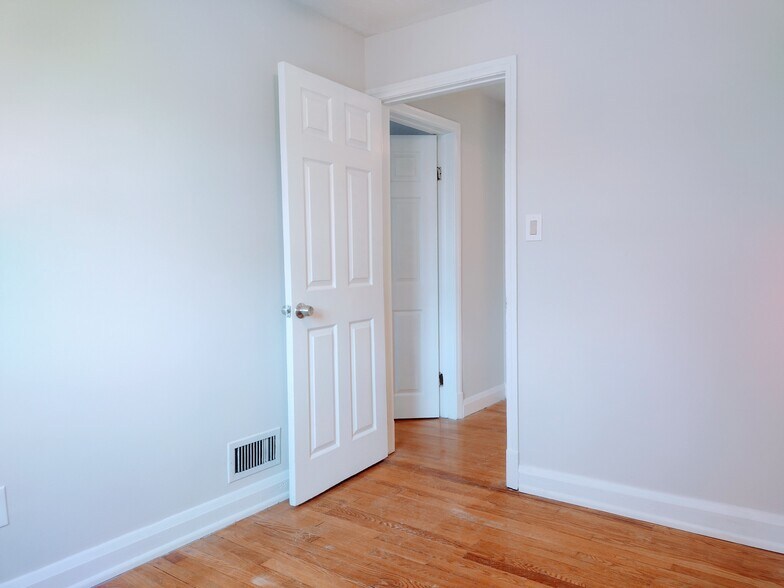 Building Photo - 8404 Loch Raven Blvd