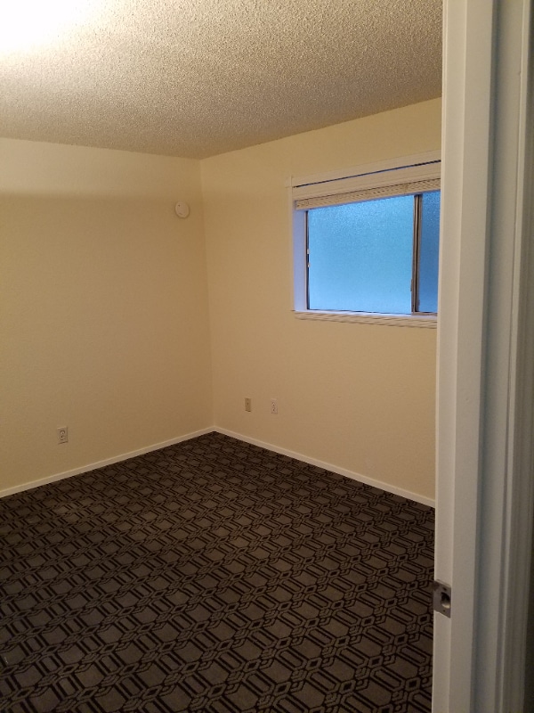 Building Photo - 14527 NE 40th St