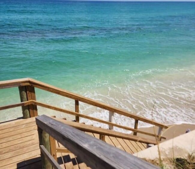 Building Photo - 1014 W Drew St