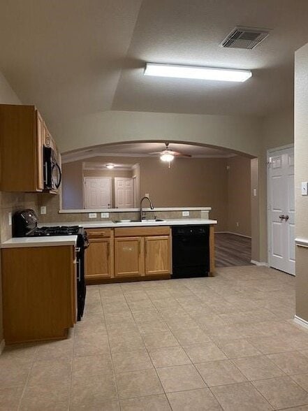 Building Photo - 13001 Trail Manor Dr
