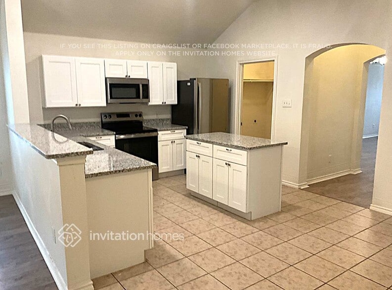 Building Photo - 4964 Galley Cir