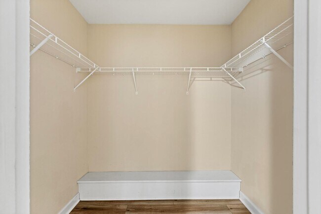 Building Photo - Available now in Sneads Ferry, NC! Close to base