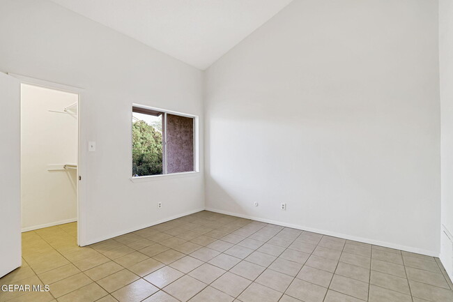 Building Photo - 1742 Pico Alto Dr