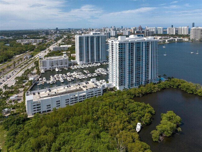 Building Photo - 17111 Biscayne Blvd