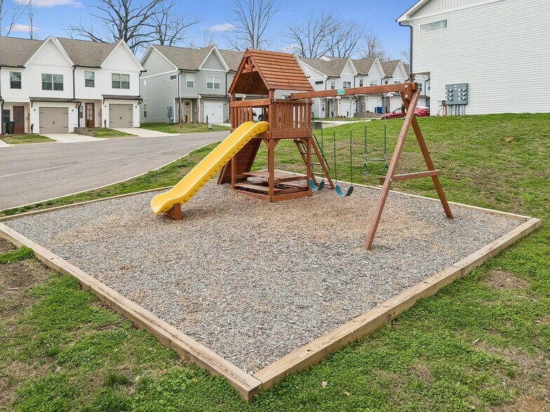 Building Photo - 8416 Whisper Ln