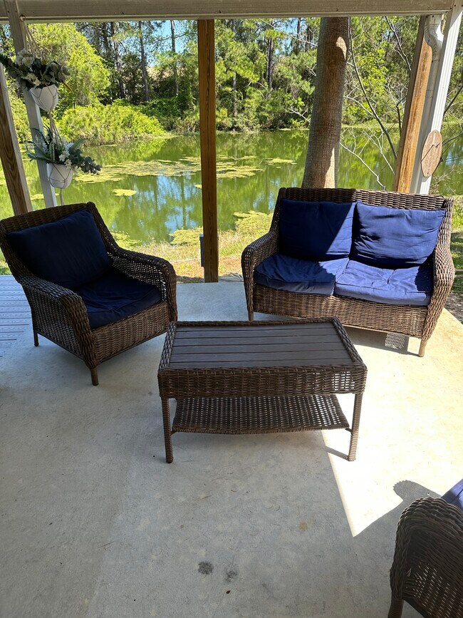 Back Screened-In Patio - 208 Twin Lakes Ln