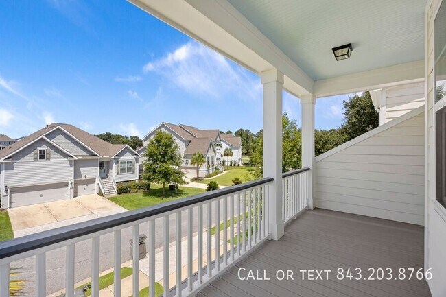Building Photo - 2219 Midden Dr