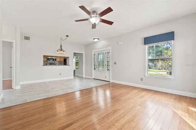 Building Photo - 2413 Musselwhite Ave