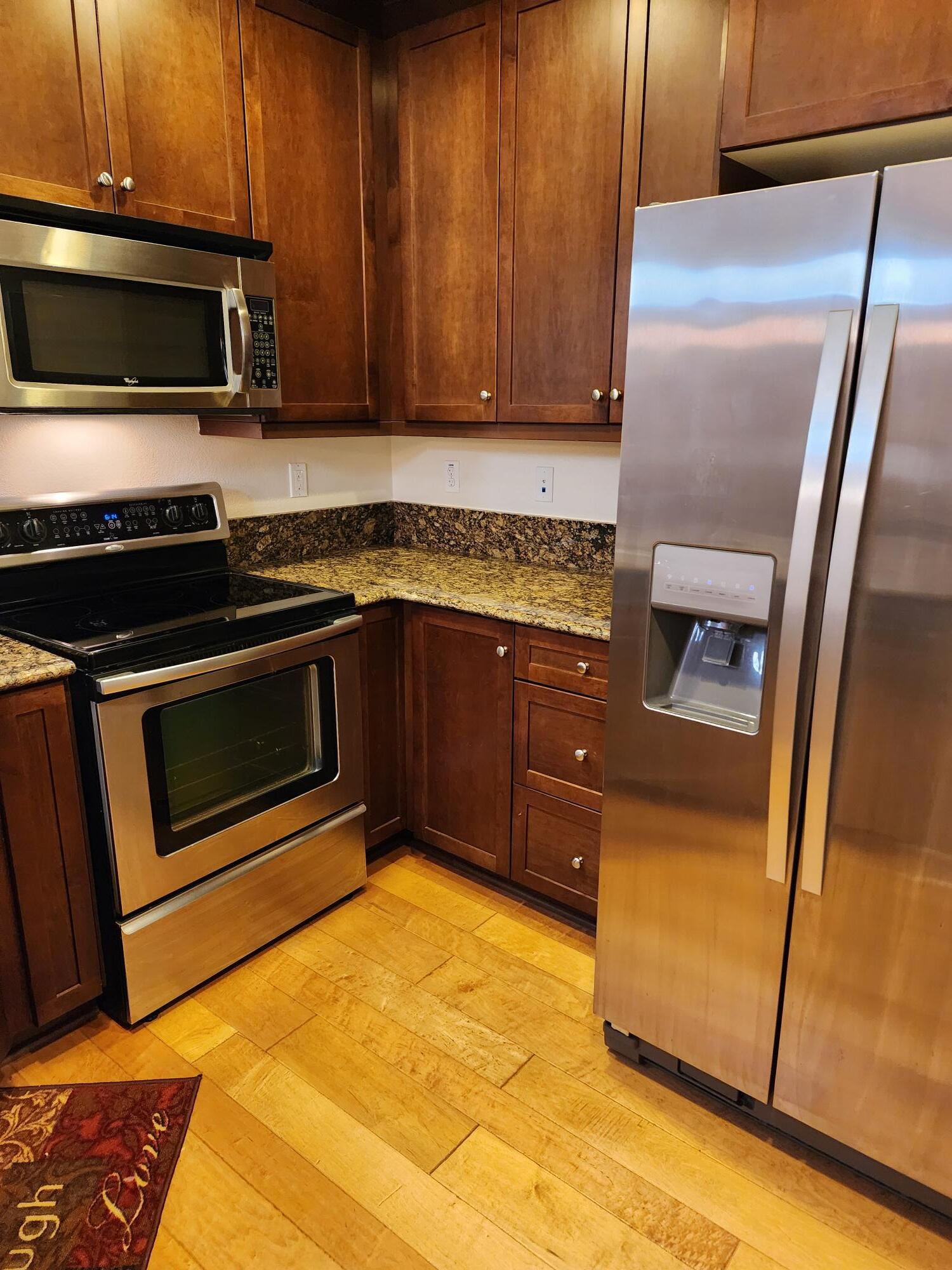 Stainless steel appliances - 1021 Costa Pacifica Way