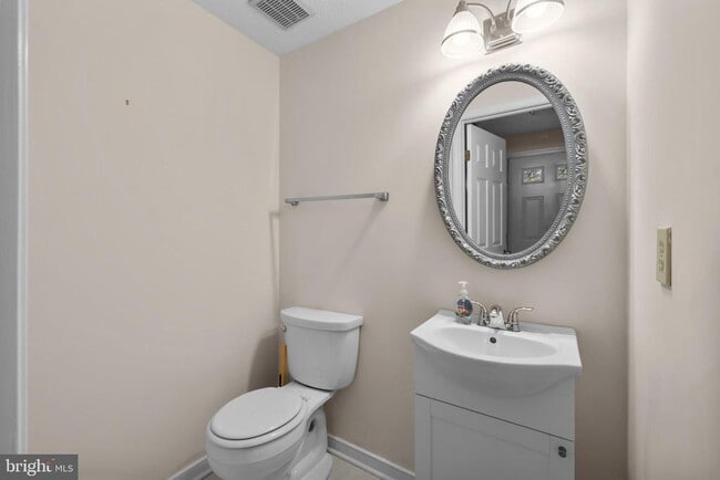 Building Photo - 6832 Heatherway Ct