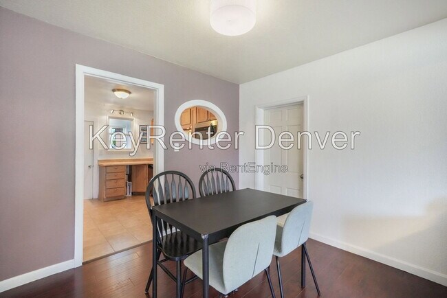 Building Photo - 11860 W Independence Ave