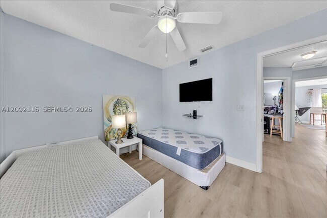 Building Photo - 1408 NW 126th Ave